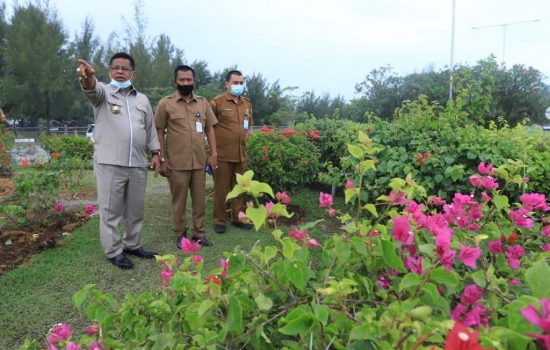 Trotoar dan Taman Kota Banda Aceh Semakin Indah